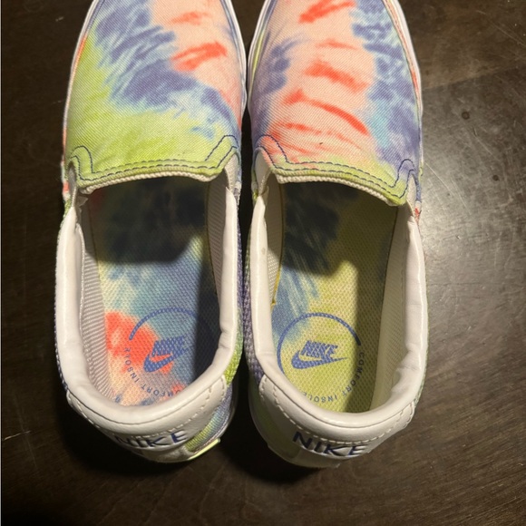 Tye Dye Nike Slip On Court Legacy Shoes - Picture 3 of 6